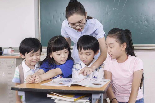 小学老师带儿子闯教室打学生，事件反思与教育沟通的重要性